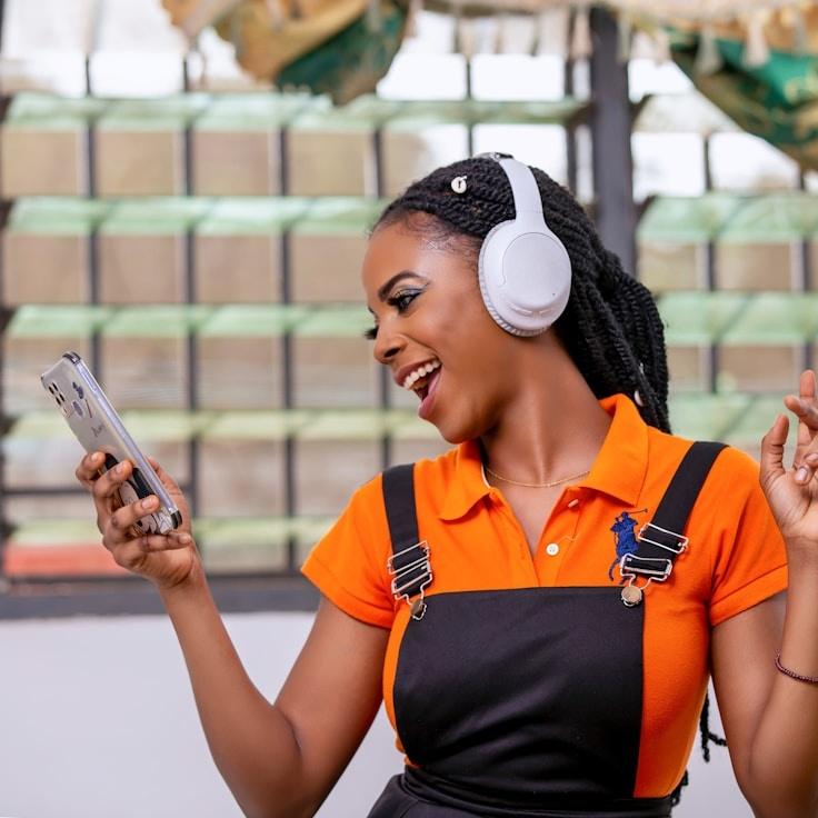 Sophie de Vries - Founder of BlueHarborLeaf